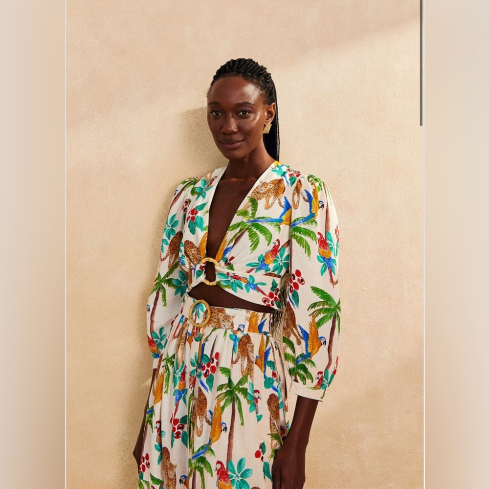 FARM Rio Multicolor Tropical Print Crop Top